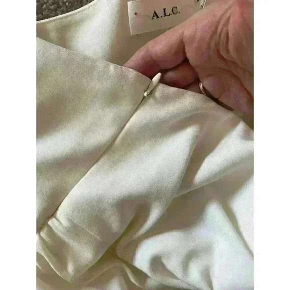 NWT ALC Athena Women White One Shoulder Cutout Delight Jumpsuit Size 4 - Picture 8 of 15